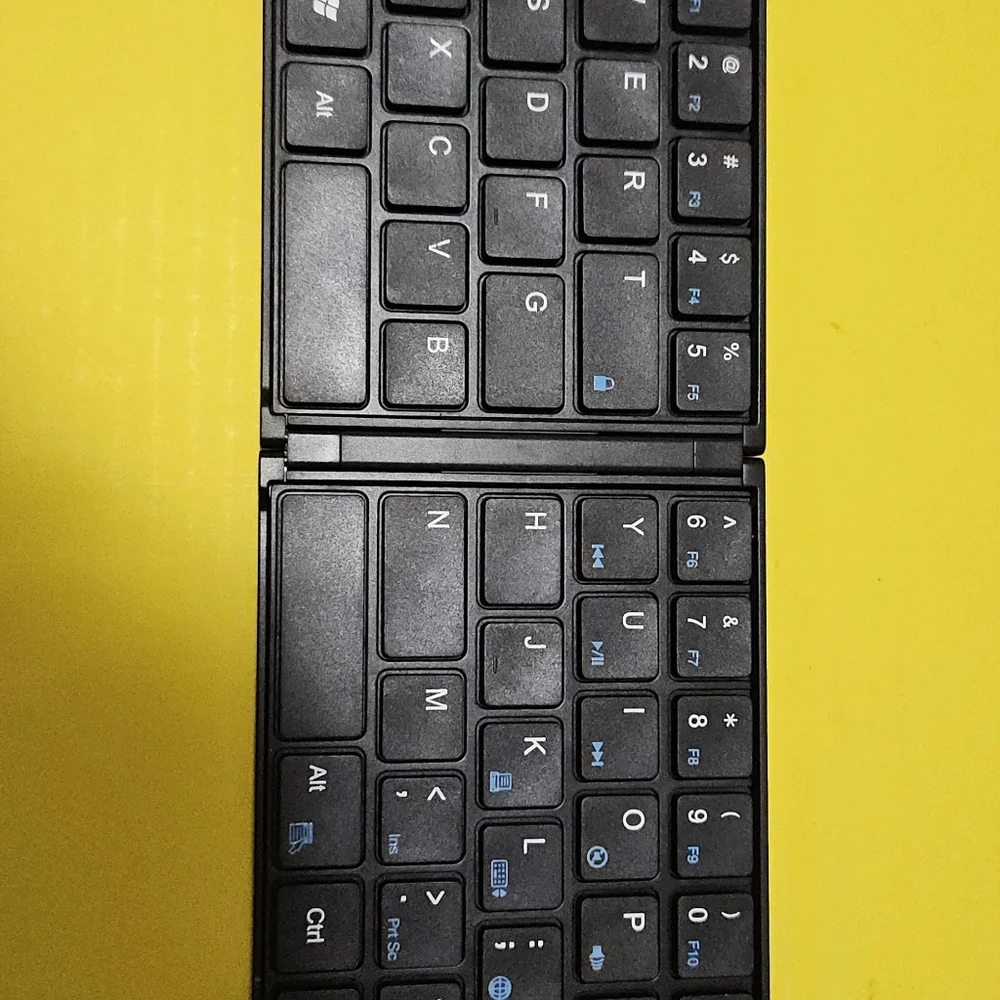 Blu-Link Folding Bluetooth Keyboard